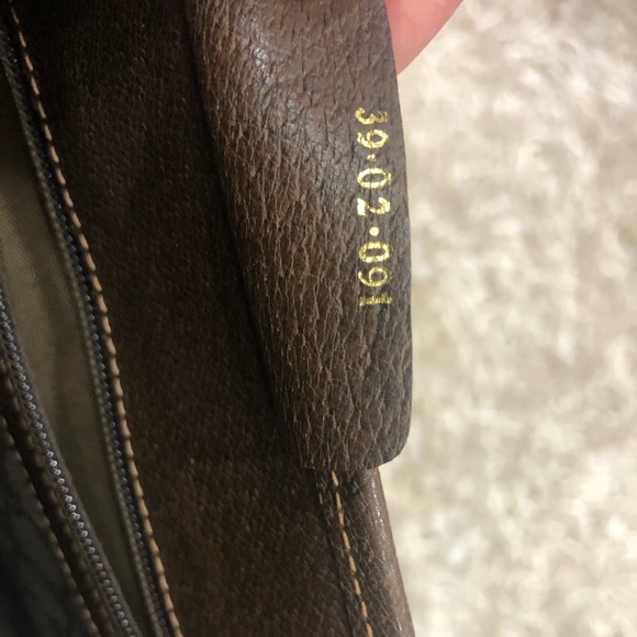 Vintage Gucci Purse - Picture 4 of 8